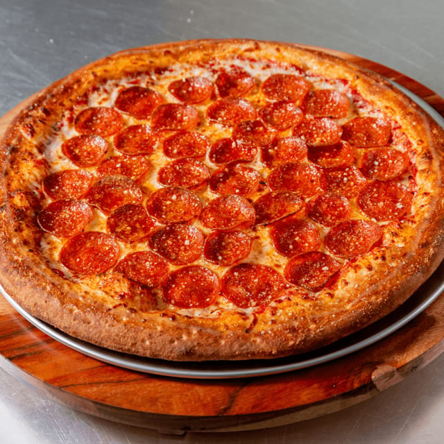 C/O Pepperoni 18".