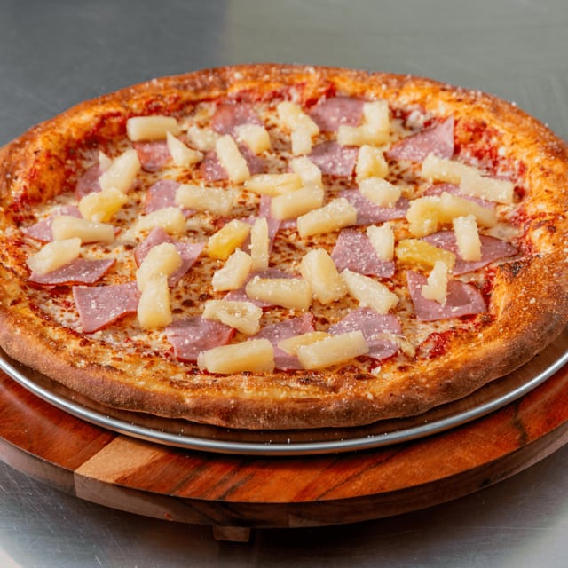 Hawaiian Pizza 14” Large.