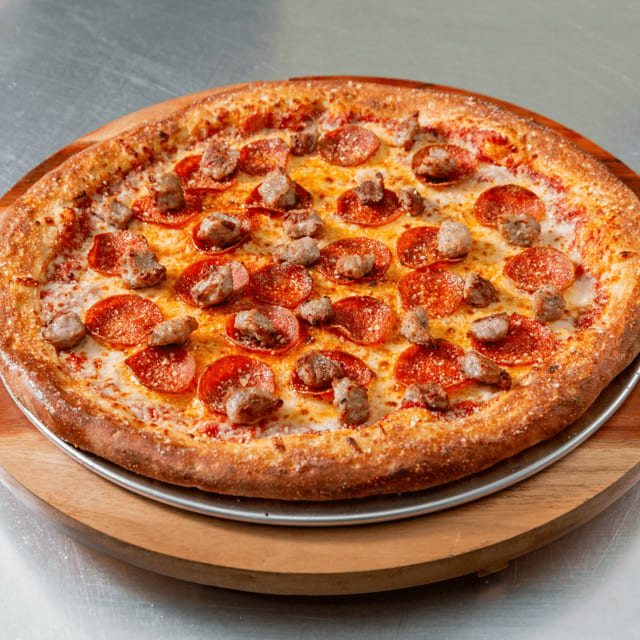 Vinny's Favorite Pizza 14” Large.