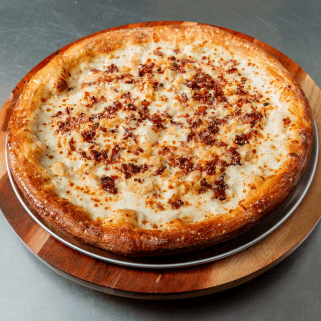 Chicken Bacon Pizza 14” Large.